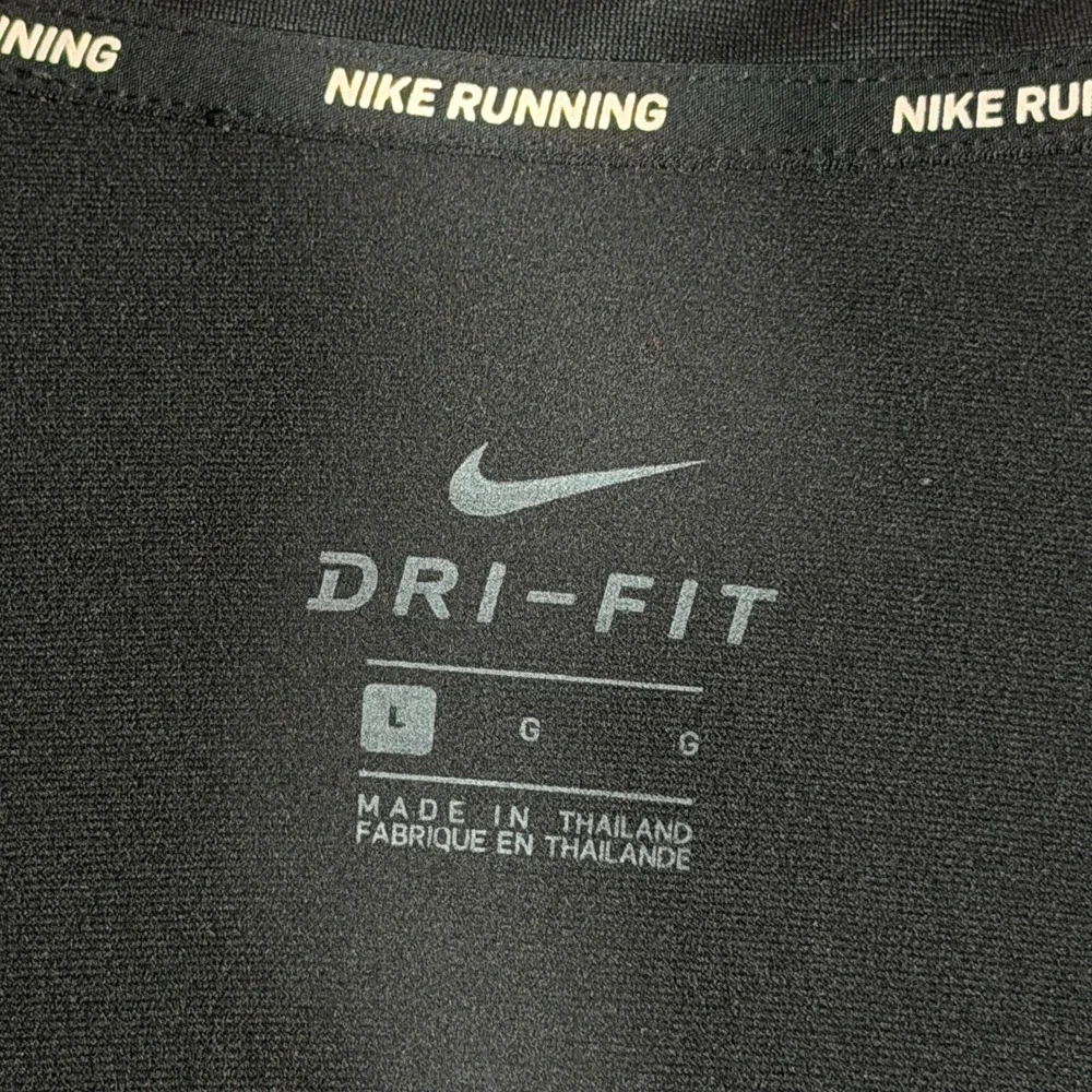 Nike Running Dri-FIT Mens Black 1/4 Zip Pullover Thumbholes 856827-010 Large